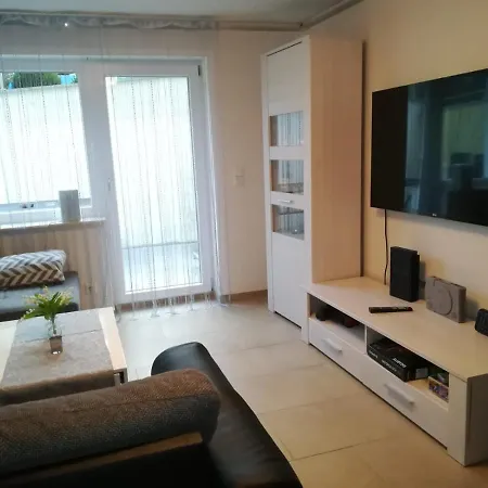 Taunusrast-Usi Appartement Usingen Buitenkant foto