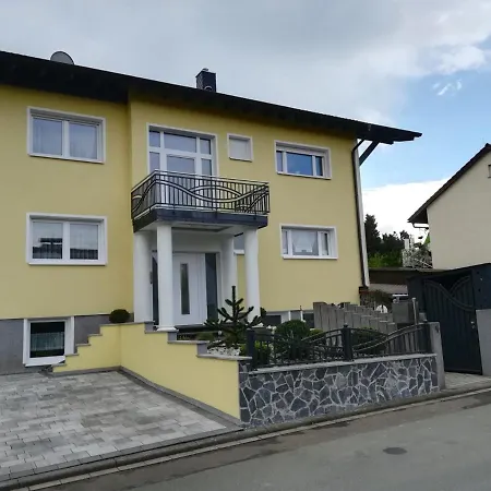 Taunusrast-Usi Appartement Usingen Buitenkant foto
